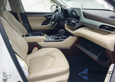 2022 Toyota Highlander Platinum from USA, damaged, VIN 5TDFZRAH5NS130434